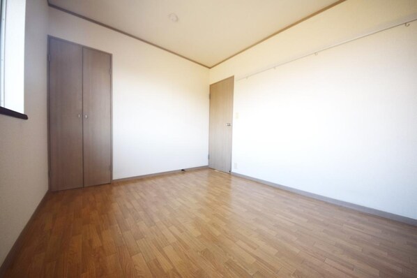 ブリージングタウン百草園の物件内観写真